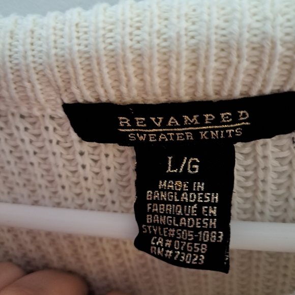 Revamped Off-white Knit Long Sleeve Sweatshirt with Bow on Sleeves Size Large - Picture 6 of 9
